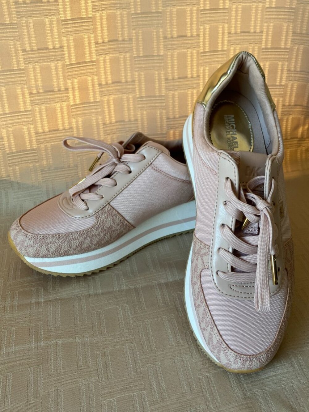 Michael Kors Monique Trainer Sneakers Ballet Pink MK Logo Women's 5.5 New